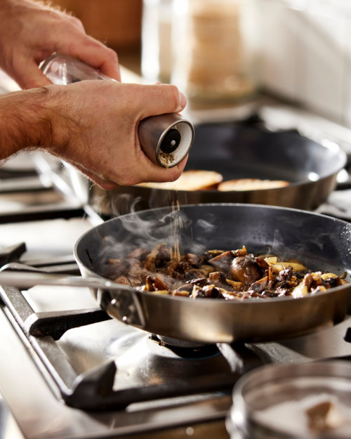 Ikea lance une Nouvelle Gamme de Batteries de Cuisine Écologiques