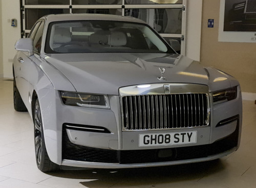 Le Fantôme de Luxe: La Rolls-Royce Ghost en Quête de Perfection
