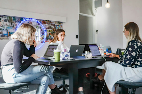Révolution Numérique : Pourquoi la Gestion Électronique des Documents Est Essentielle pour les Entreprises